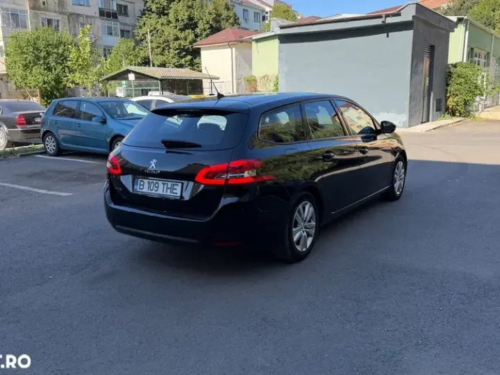 Peugeot 308 II