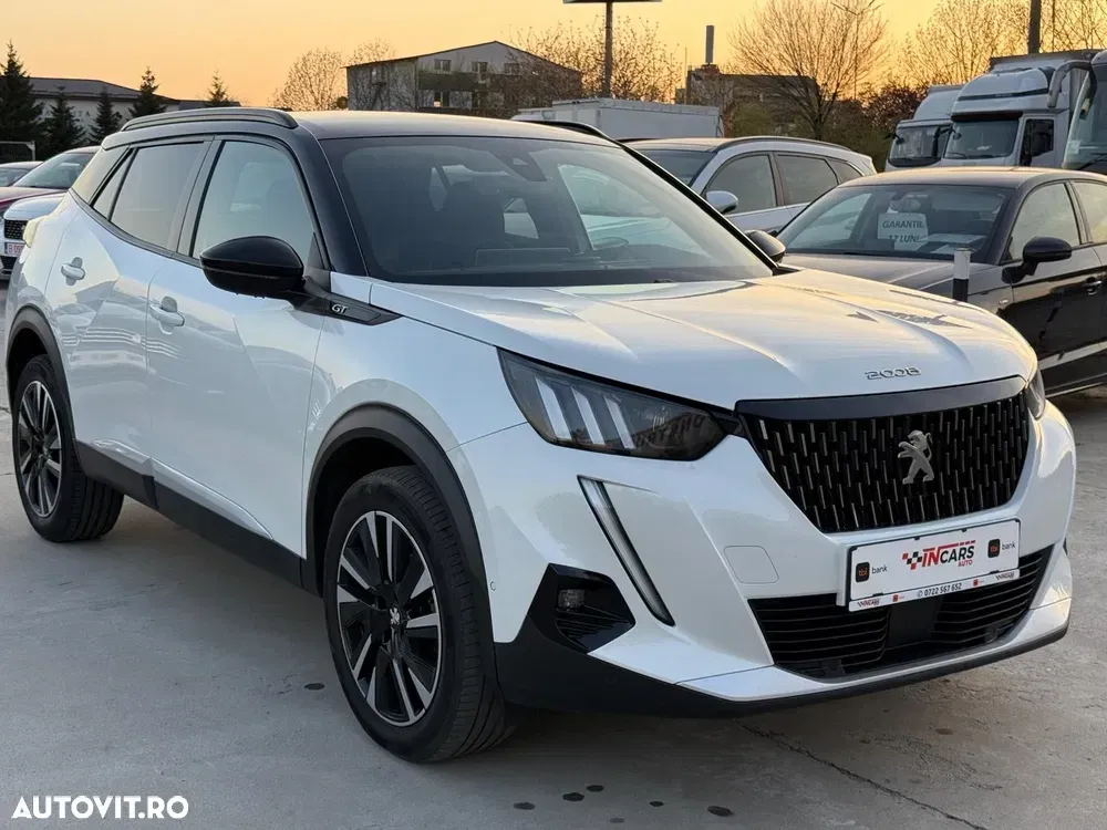 Peugeot 2008 II PureTech 130 EAT8 GT Pack — imagine 2