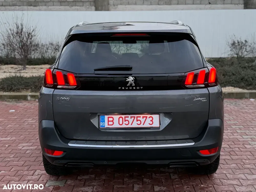 Peugeot 5008 II 1.2 Puretech Turbo s&s EAT8 Allure — imagine 5
