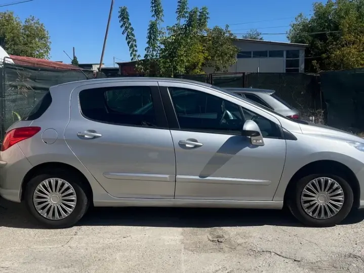Peugeot 308 I