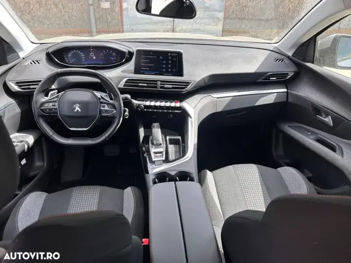 Peugeot 5008 1.2L PureTech EAT8 S&S Active Pack