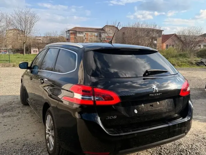 Peugeot 308 II BlueHDi 120 Stop & Start Allure