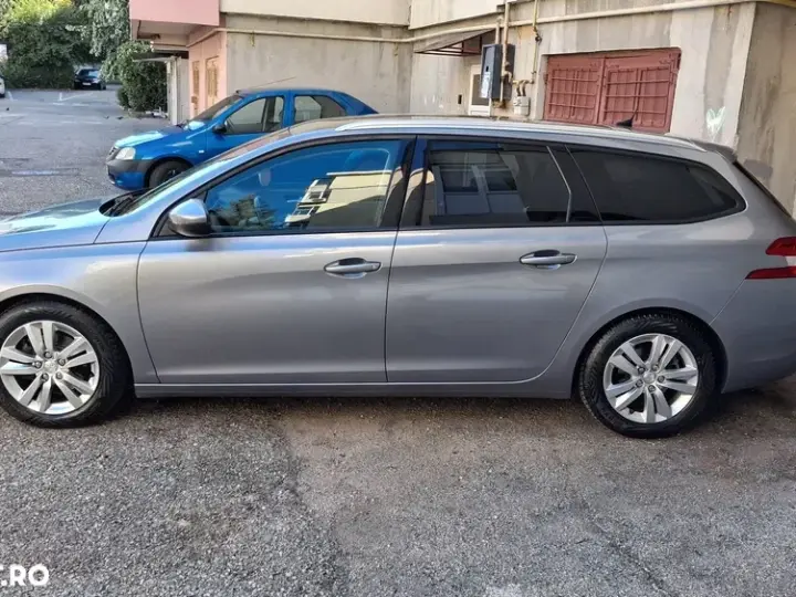 Peugeot 308 II