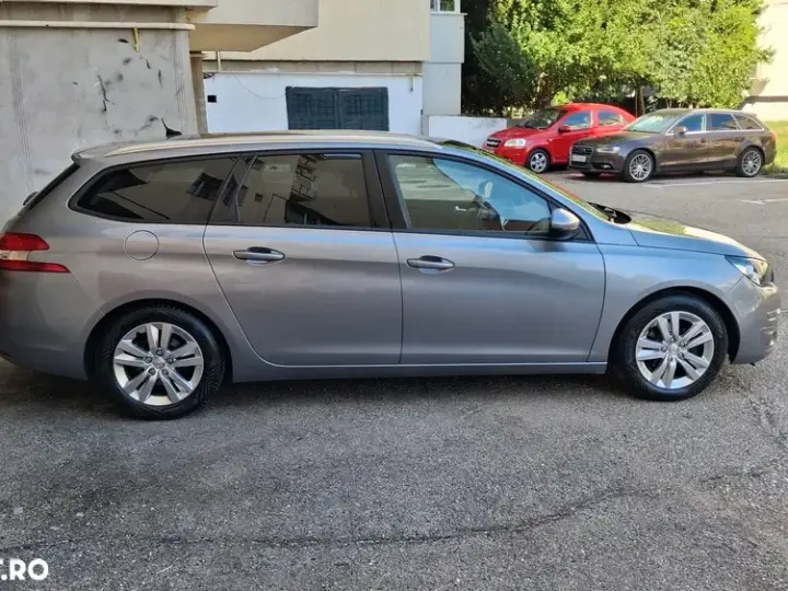 Peugeot 308 II