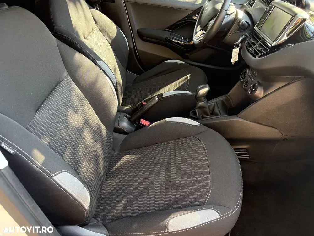 Peugeot 208 I 1.2 L PureTech Active — imagine 3