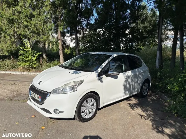 Peugeot 208 I 1.2 L PureTech Active