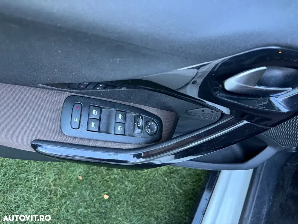 Peugeot 2008 I 1.6 e-HDi FAP STT ETG Active Aut. — imagine 6