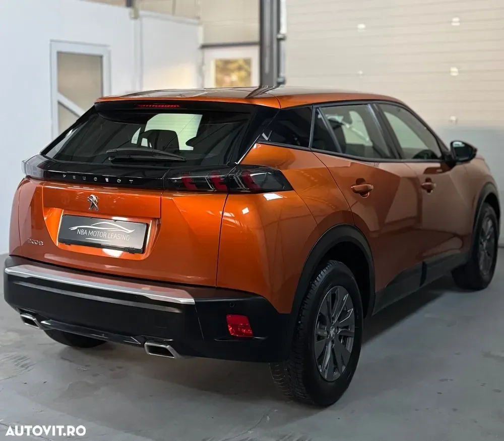 Peugeot 2008 II PureTech 130 EAT8 Allure — imagine 4
