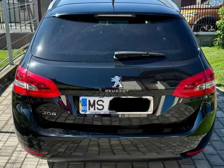 Peugeot 308 II 1.2 L PureTech Turbo Allure Aut.