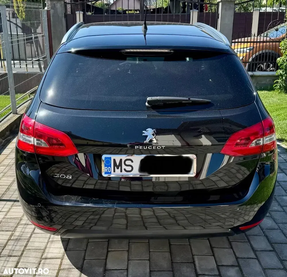 Peugeot 308 II 1.2 L PureTech Turbo Allure Aut. — imagine 5