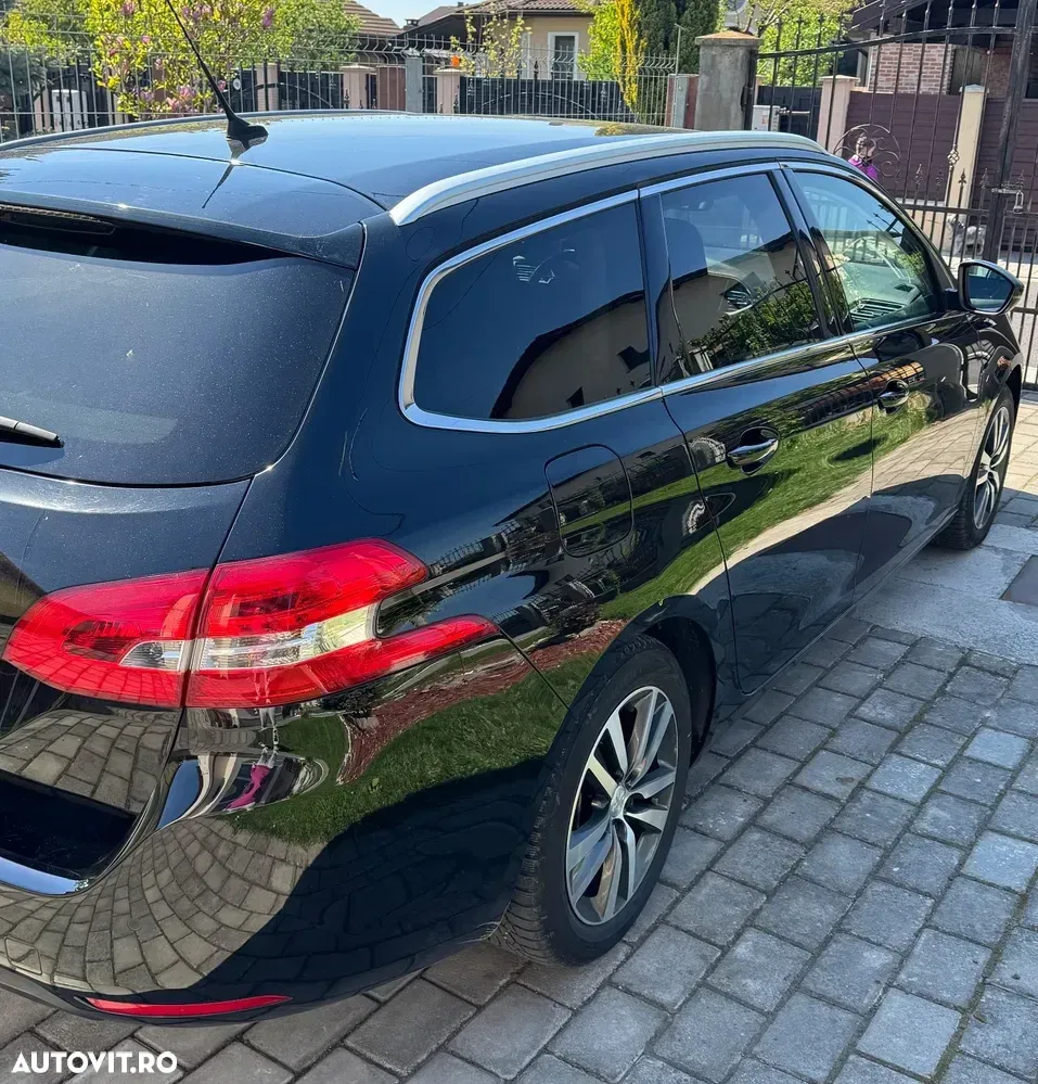 Peugeot 308 II 1.2 L PureTech Turbo Allure Aut. — imagine 3