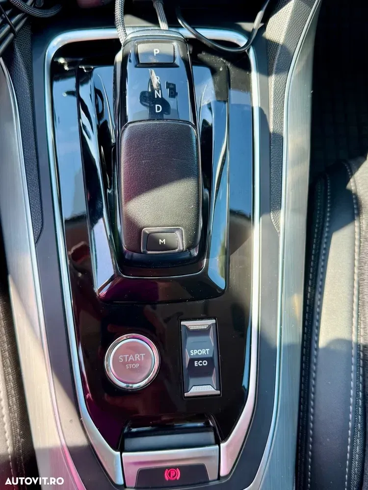 Peugeot 308 II 1.2 L PureTech Turbo Allure Aut. — imagine 6