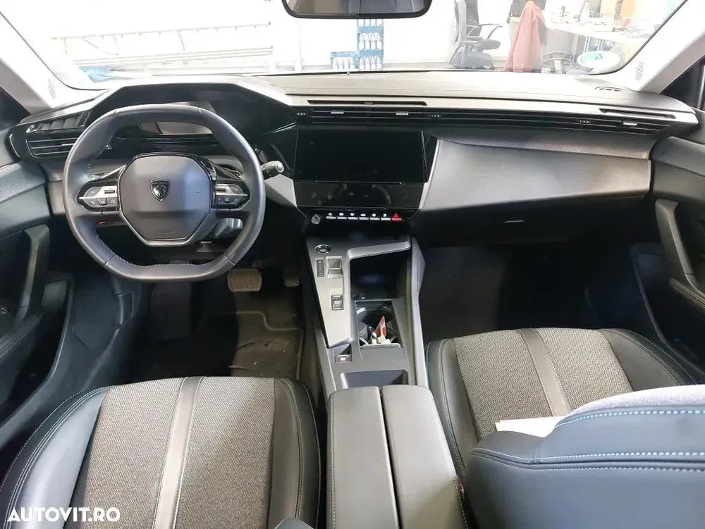 Peugeot 308 III 1.5L BlueHDI 130 S&S EAT8 Allure — imagine 5