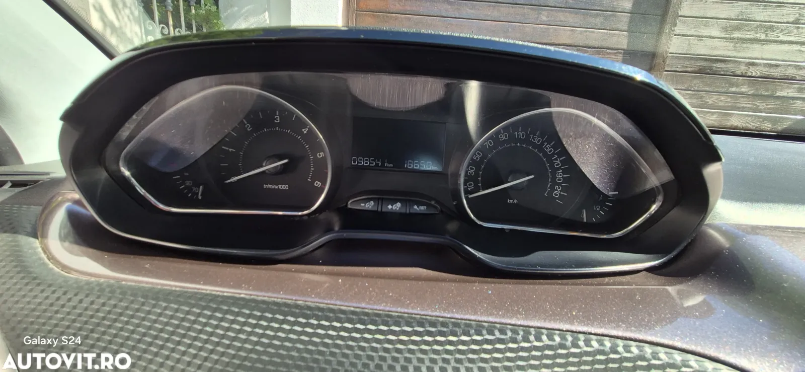 Peugeot 2008 I 1.6 e-HDi FAP STT Active — imagine 6