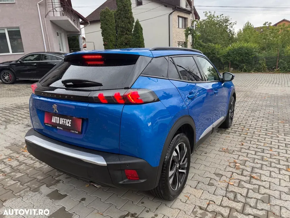 Peugeot 2008 1.5 BlueHDI STT EAT8 Allure — imagine 2