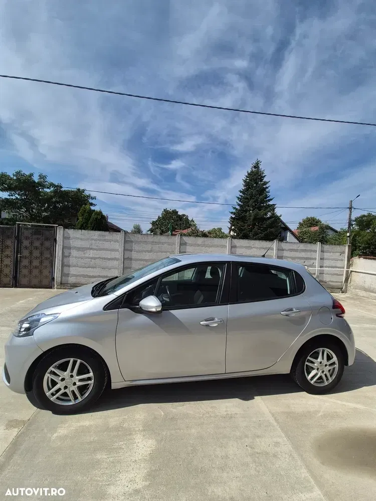 Peugeot 208 I 1.2 L PureTech Active — imagine 2