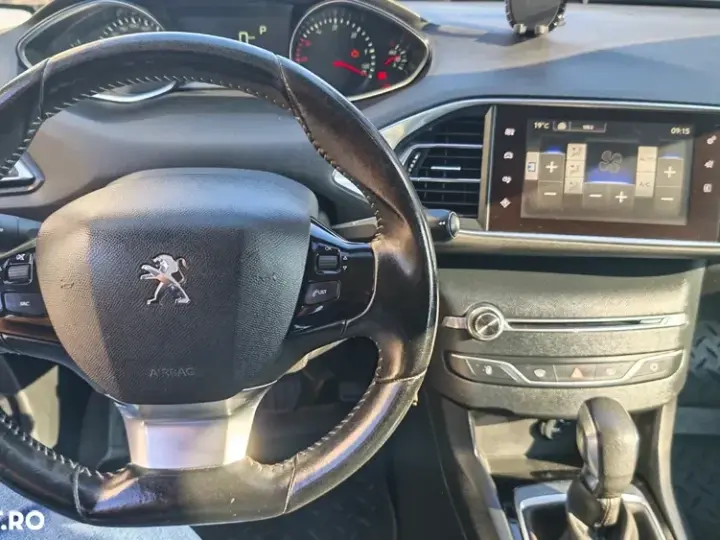 Peugeot 308 BlueHDi 120 EAT6 Stop & Start Active