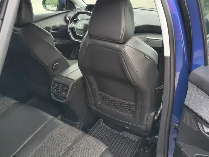 Peugeot 3008 II 1.5 BlueHDI 130 S&S BVM6 Active Pack