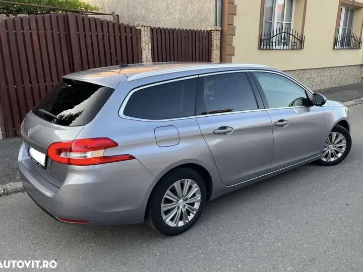 Peugeot 308 III 1.5L BlueHDI 130 S&S EAT8 Active