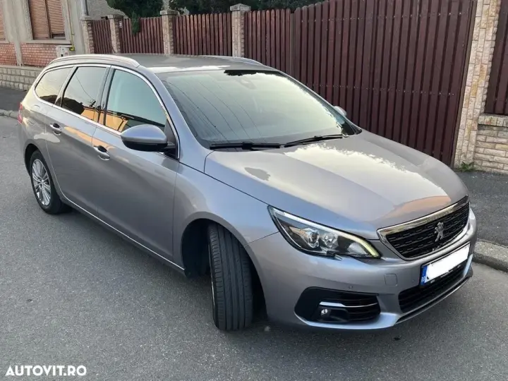 Peugeot 308 III 1.5L BlueHDI 130 S&S EAT8 Active