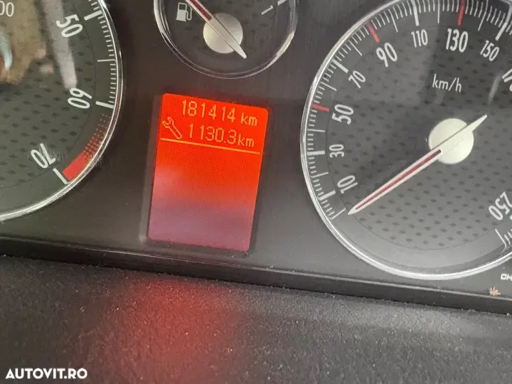 Peugeot 407 2.2E Base