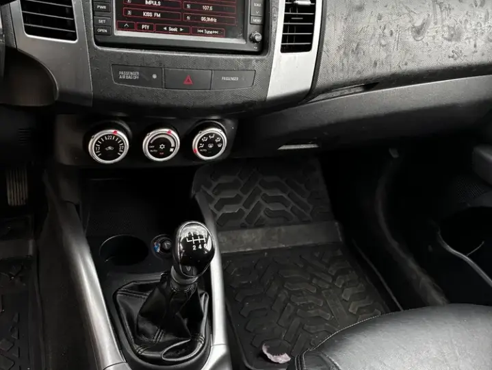 Peugeot 4007 2.2 HDI Premium