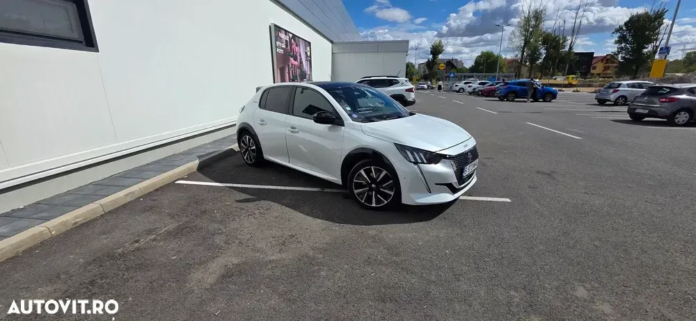 Peugeot 208 II 1.2 L PureTech STT EAT8 GT — imagine 4