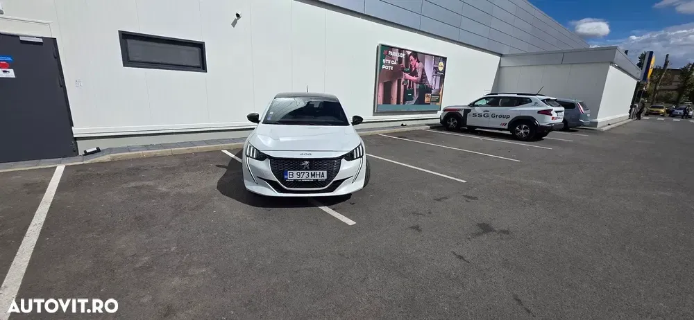 Peugeot 208 II 1.2 L PureTech STT EAT8 GT — imagine 5
