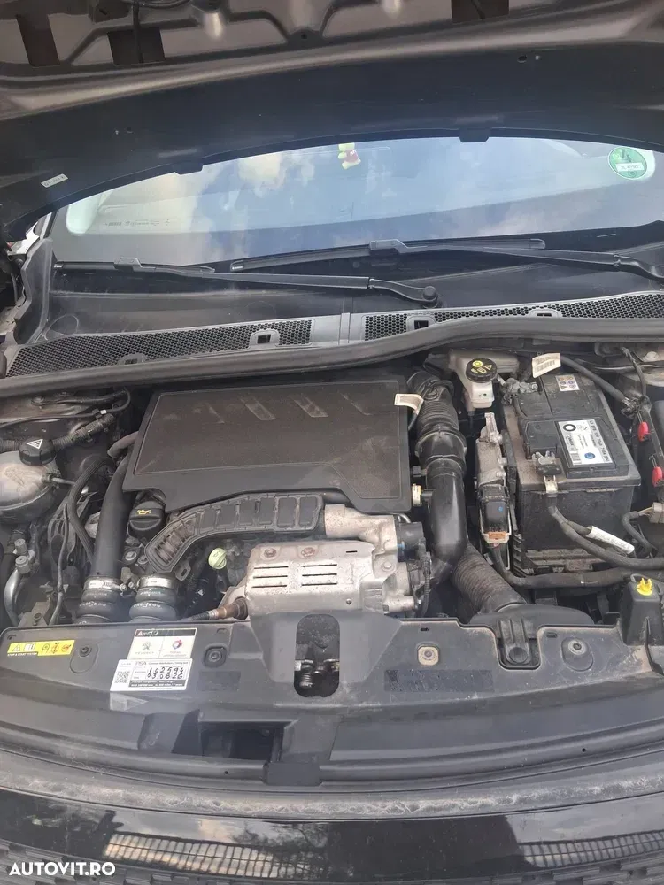 Peugeot 2008 II 1.2 L PureTech STT Allure — imagine 2