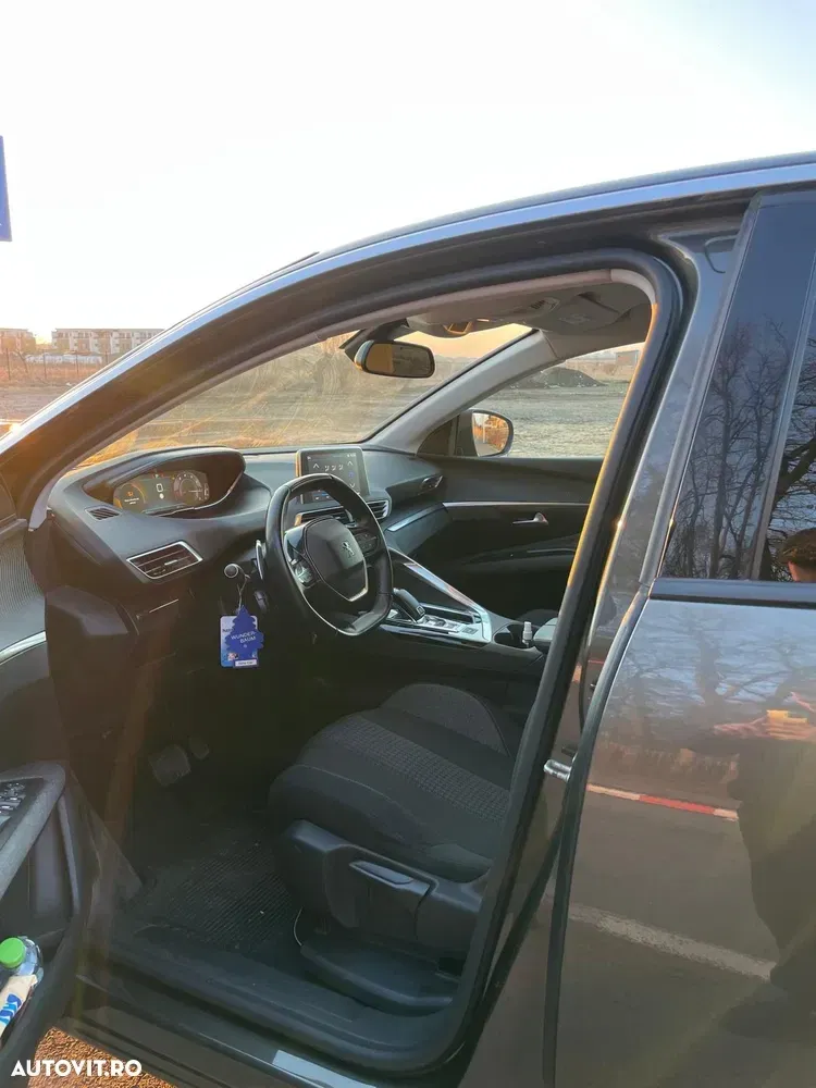 Peugeot 3008 II 1.2 PureTech Turbo S&S EAT6 Allure — imagine 4