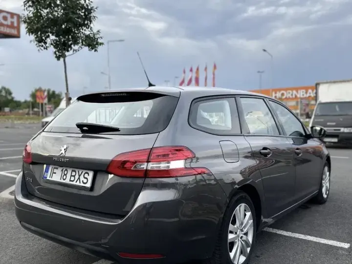 Peugeot 308 II 1.2L PureTech S&S EAT8 GT Pack