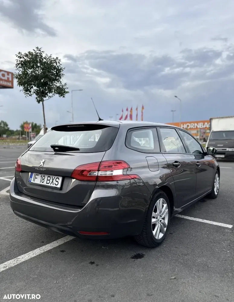 Peugeot 308 II 1.2L PureTech S&S EAT8 GT Pack — imagine 6