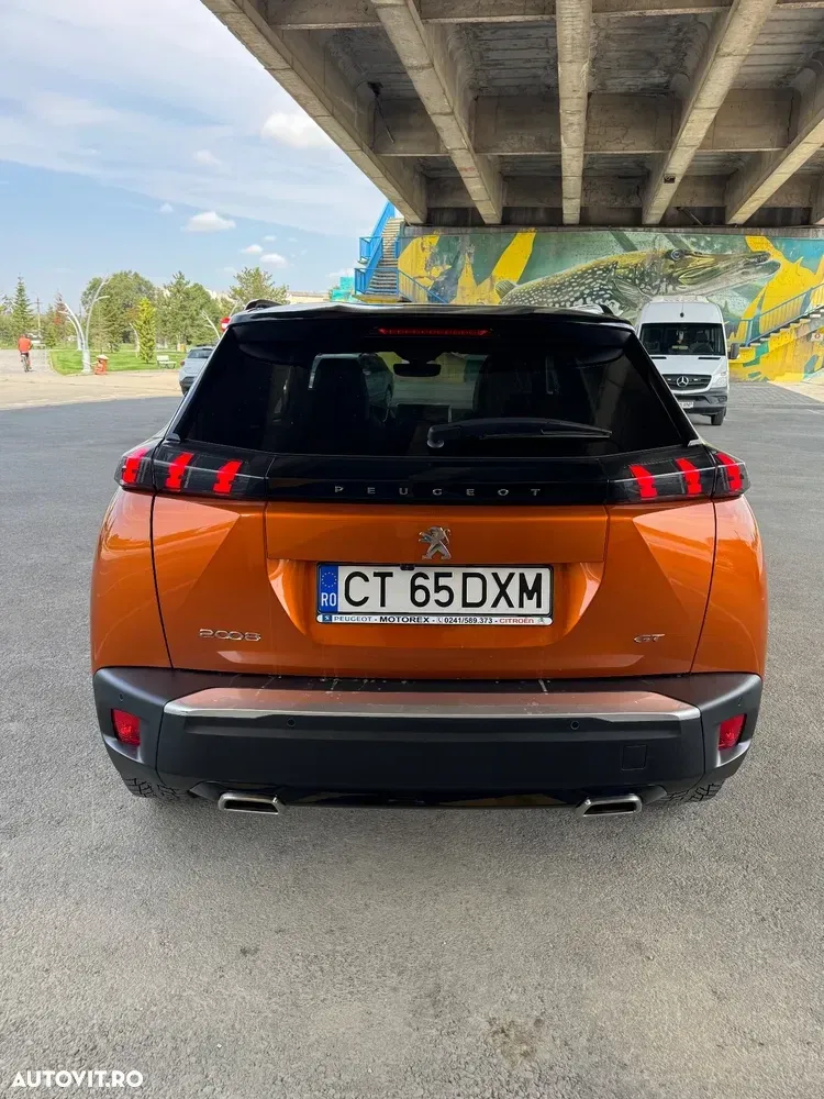 Peugeot 2008 II 1.2 PureTech EAT8 STT GT Pack — imagine 5