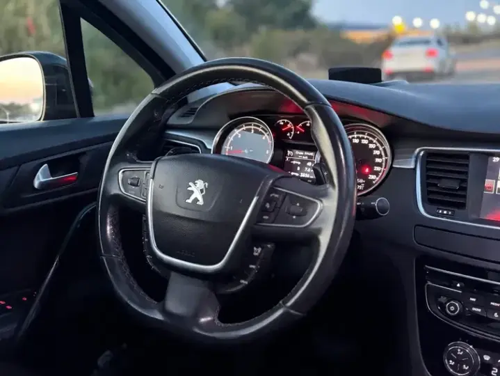 Peugeot 508 I