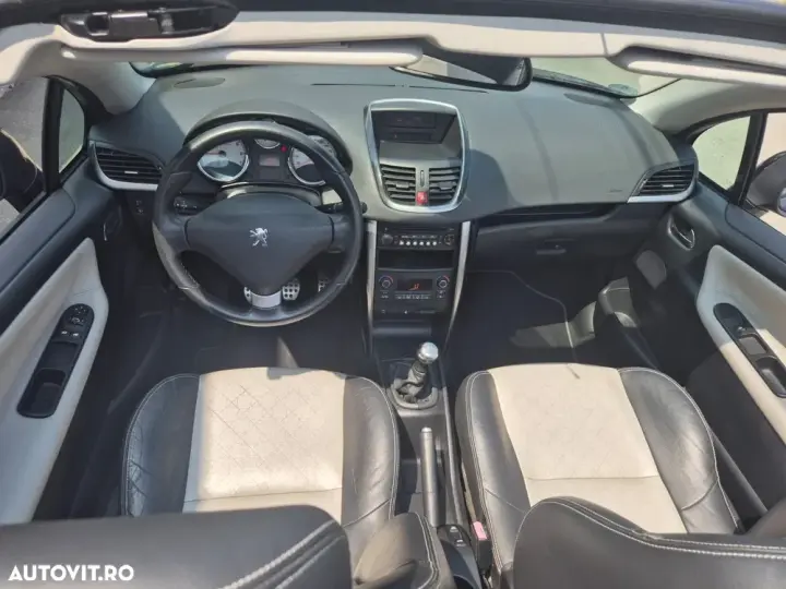 Peugeot 207 120 VTi Roland Garros