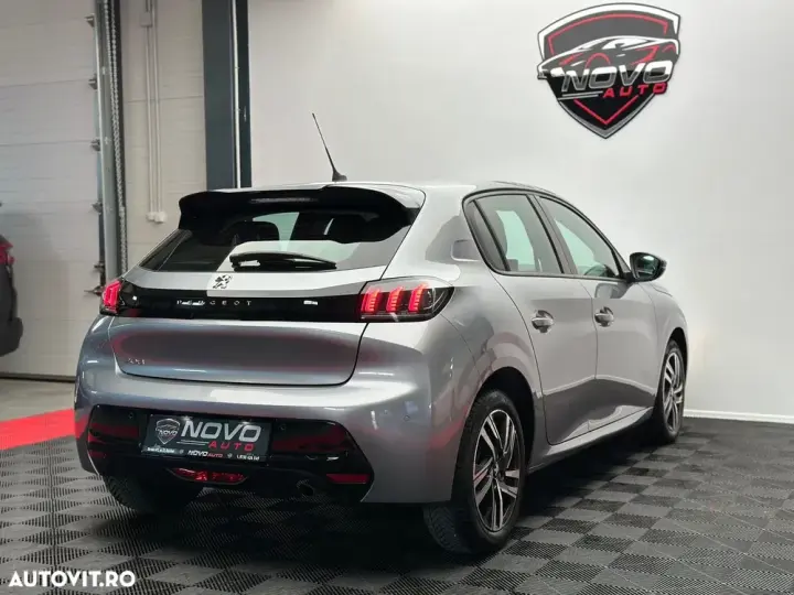 Peugeot 208 II 1.2 L PureTech STT EAT8 Allure