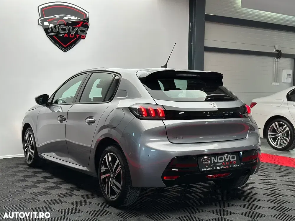Peugeot 208 II 1.2 L PureTech STT EAT8 Allure — imagine 5