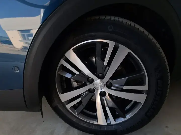 Peugeot 3008 II 1.5 BlueHDI 130 S&S EAT8 Allure