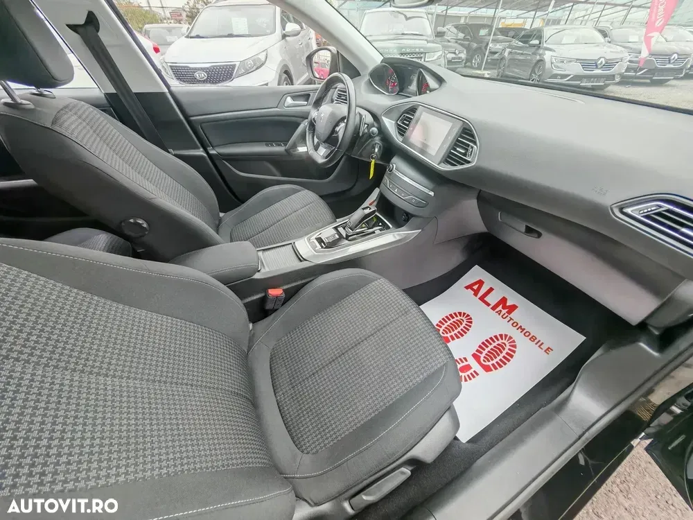 Peugeot 308 II 1.2 L PureTech Turbo S&S Active Aut. — imagine 4
