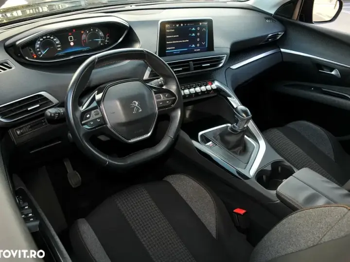 Peugeot 5008 PureTech 130 Active