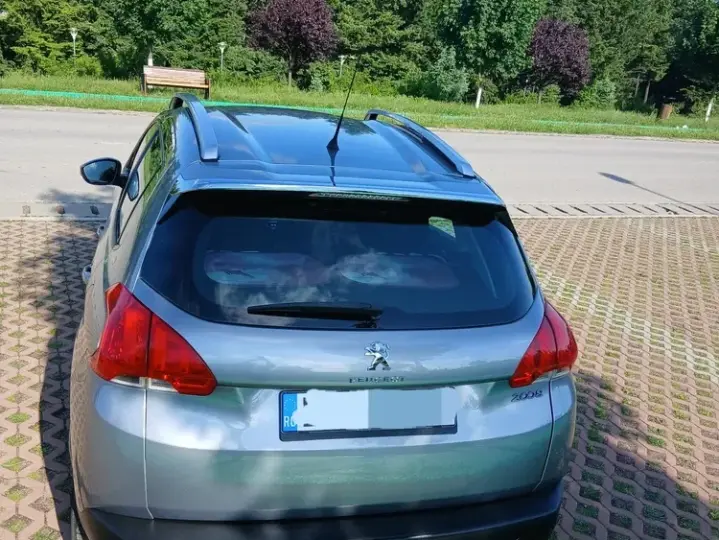 Peugeot 2008 1.2 VTi Allure