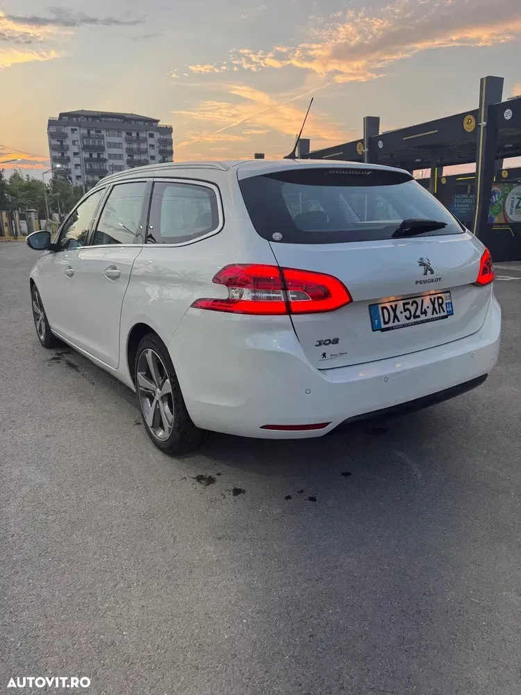 Peugeot 308 — imagine 4