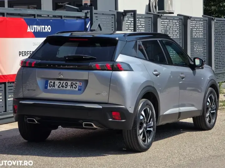 Peugeot 2008 PureTech 130 EAT8 GT