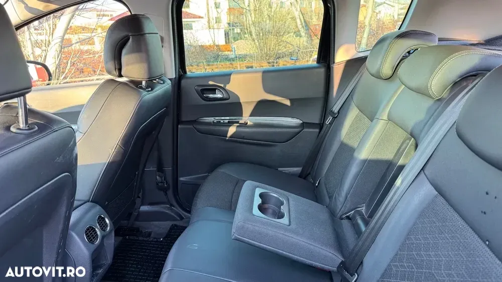Peugeot 3008 I HYbrid4 2.0 HDI FAP ETG + Electric — imagine 4