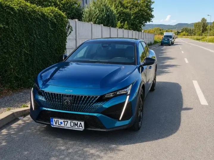 Peugeot 408 1.6L 225 PHEV GT