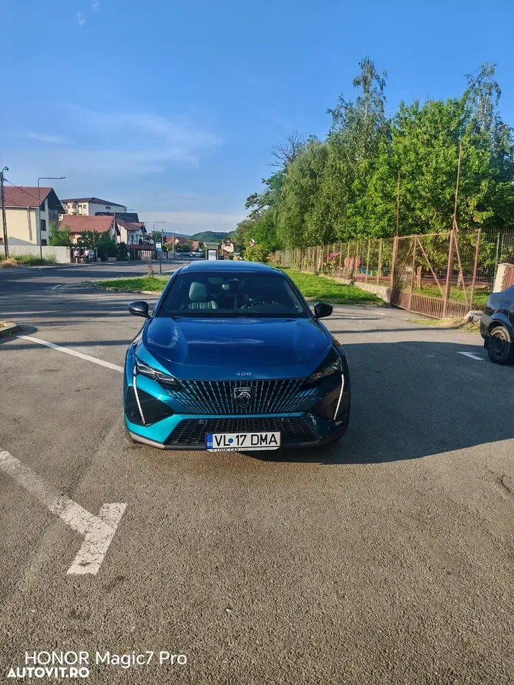 Peugeot 408 1.6L 225 PHEV GT — imagine 6