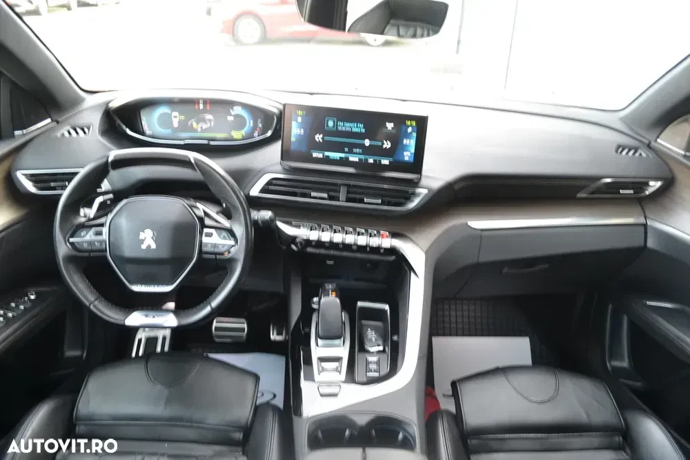Peugeot 3008 II PHEV EAT8 4X4 GT Pack — imagine 5