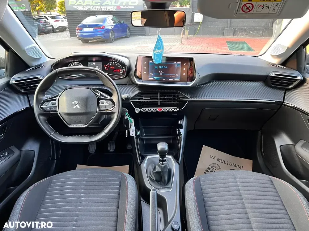 Peugeot 208 II 1.2 L PureTech Turbo STT Allure — imagine 6