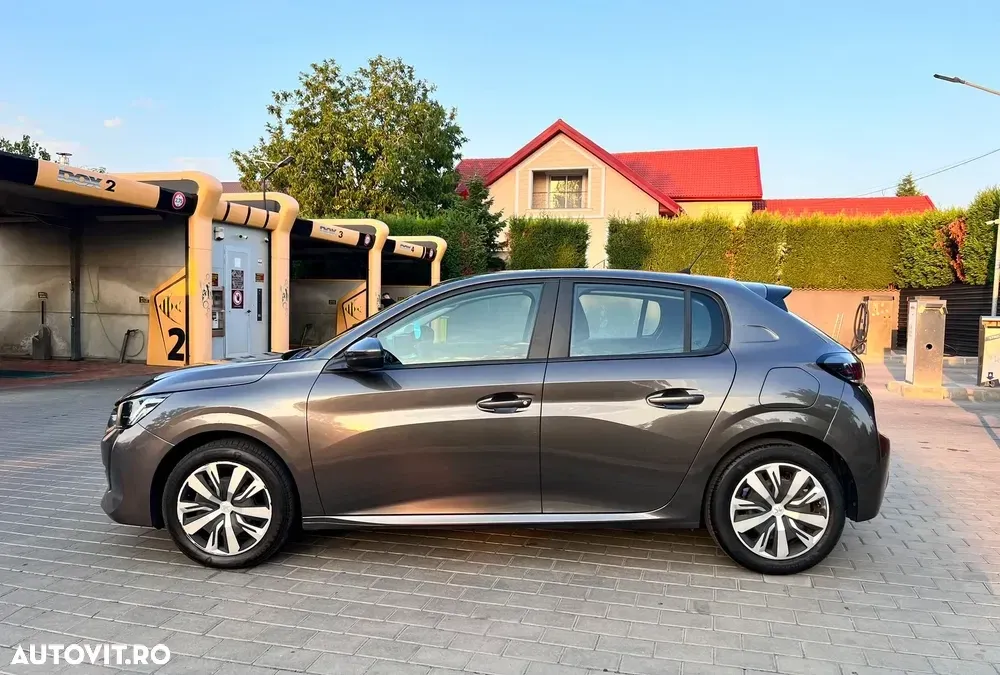 Peugeot 208 II 1.2 L PureTech Turbo STT Allure — imagine 3