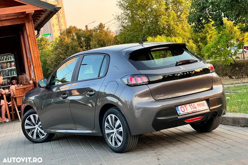 Peugeot 208 II 1.2 L PureTech Turbo STT Allure — imagine 5